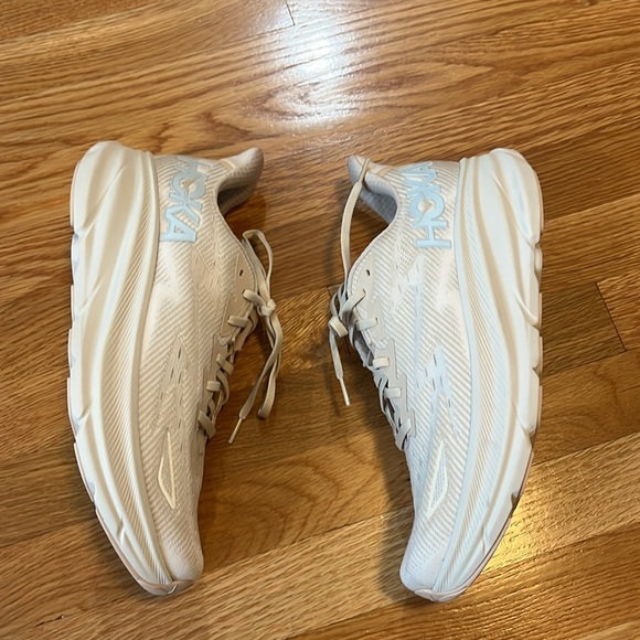 HOKA One One Clifton 9 Size 11 NEW - Picture 7 of 15